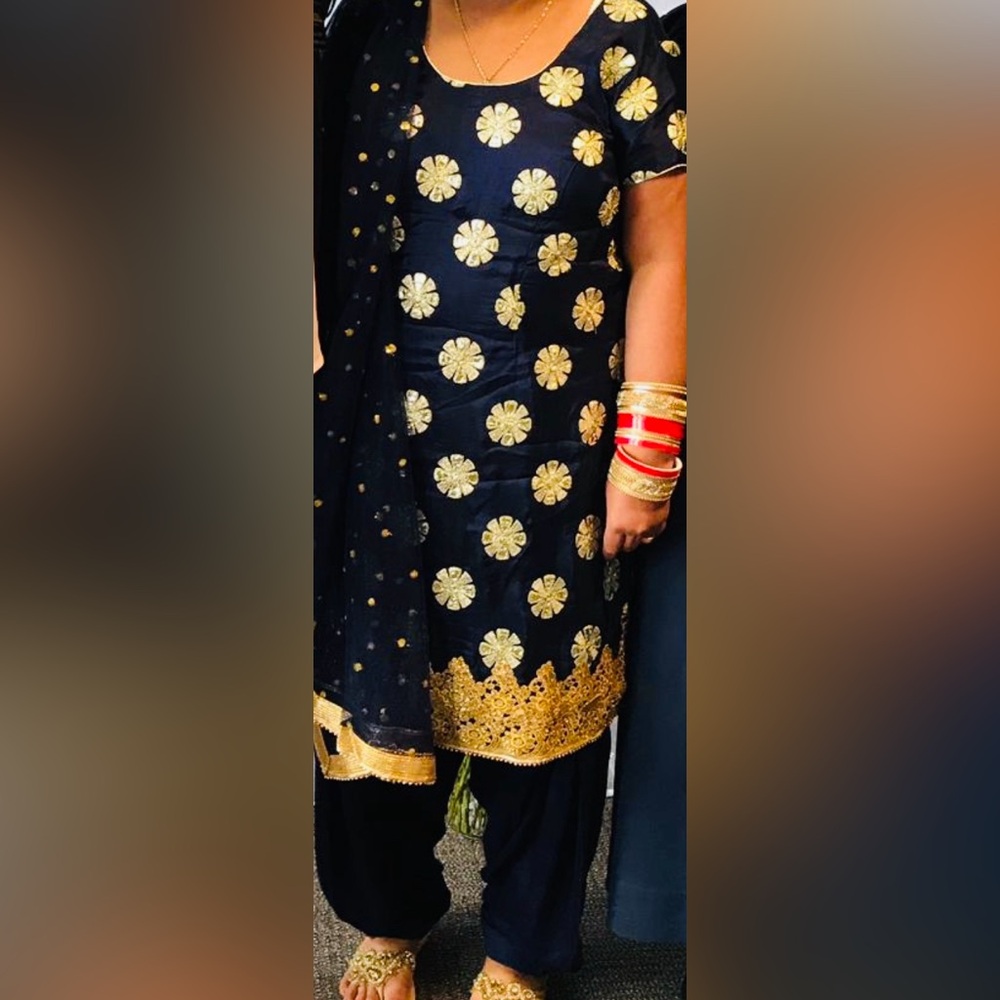 Punjabi suit